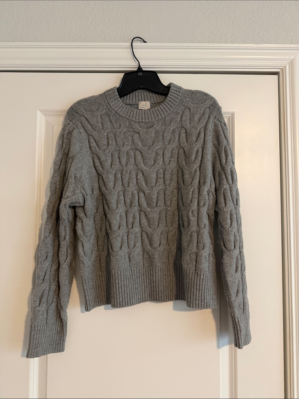 A New Day Gray Cable Knit Crew Sweater Size Small